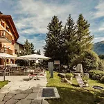 Chesa Rosatsch - Of Food Hotel 4*