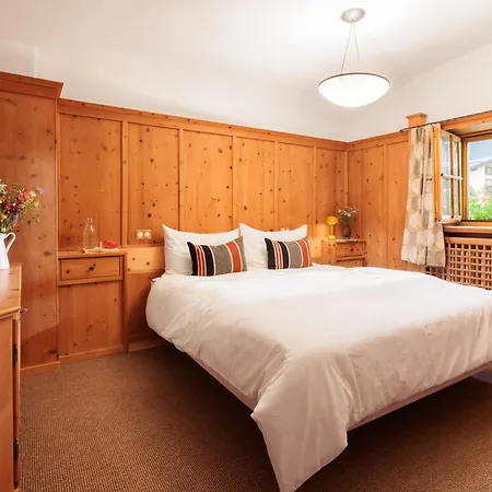 Chesa Rosatsch - Of Food 4*