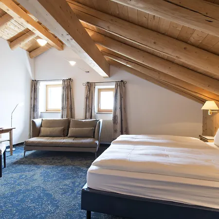 Chesa Rosatsch - Of Food Hotel