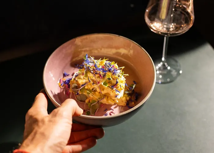 Chesa Rosatsch - Of Food Hotel