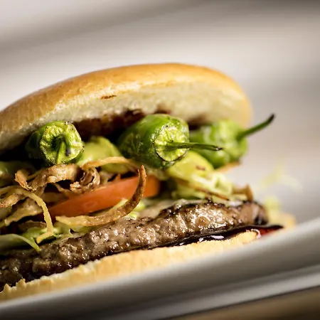 فندق Chesa Rosatsch - Of Food 4*