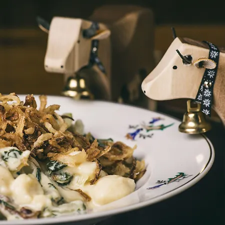 Chesa Rosatsch - Of Food 4*