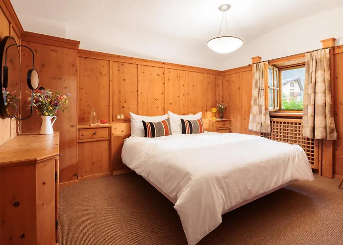 Chesa Rosatsch - Of Food 4*